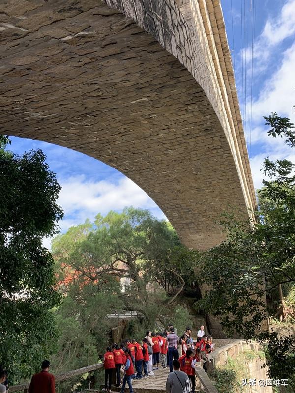 一双鞋创新,一双鞋一瓶水一个冰箱