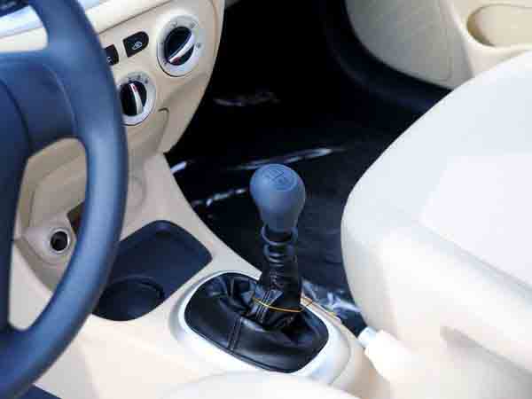 10年现代雅绅特蓝色手动,2009年现代雅绅特1.4手动去西藏