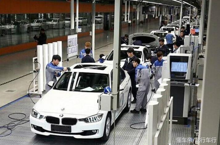 买宝马3系月薪多少养得起,奔驰c级260和宝马3系325哪个好