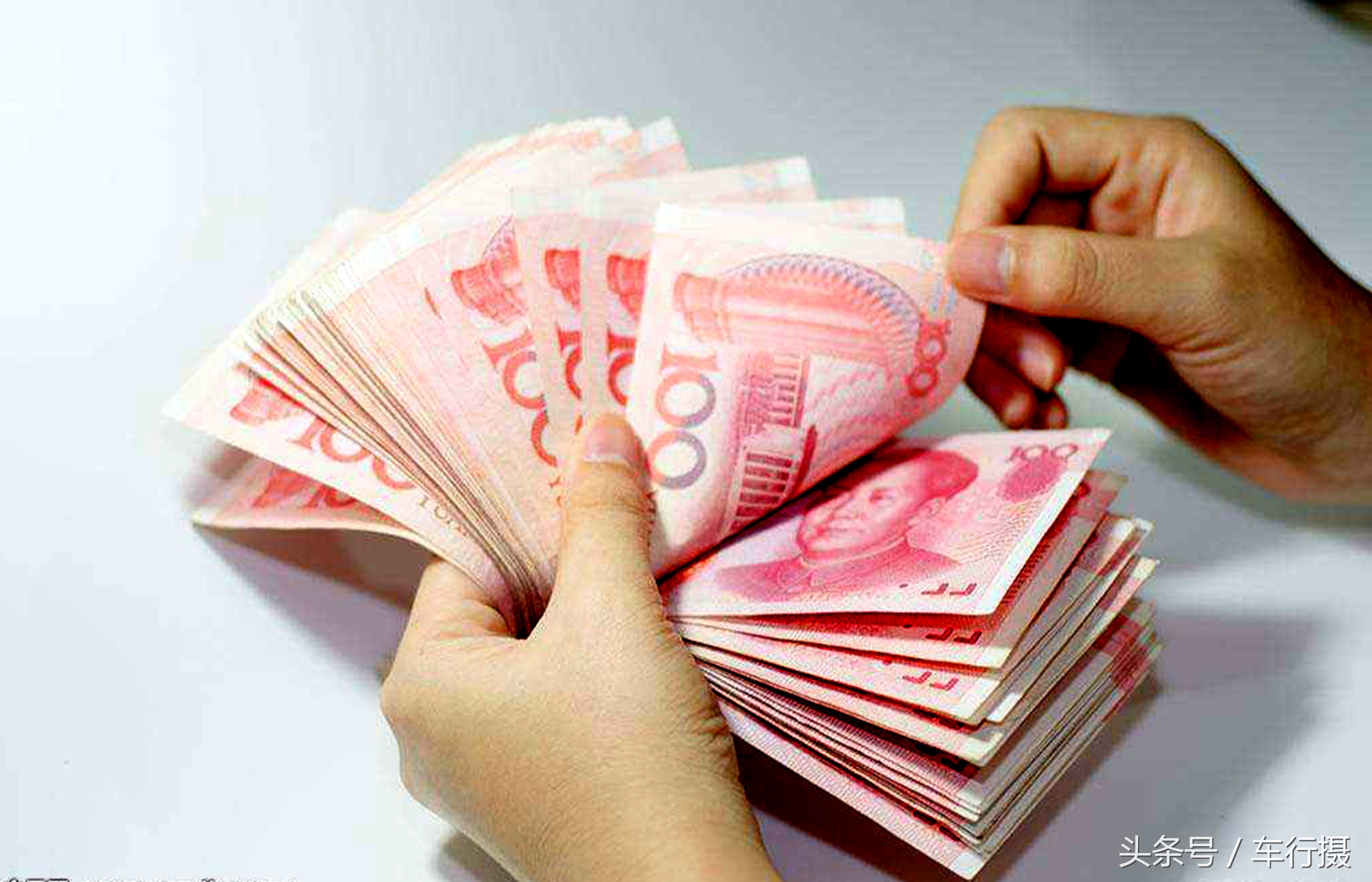 现在做生意什么行业最赚钱,2022年暴利行业干什么最挣钱