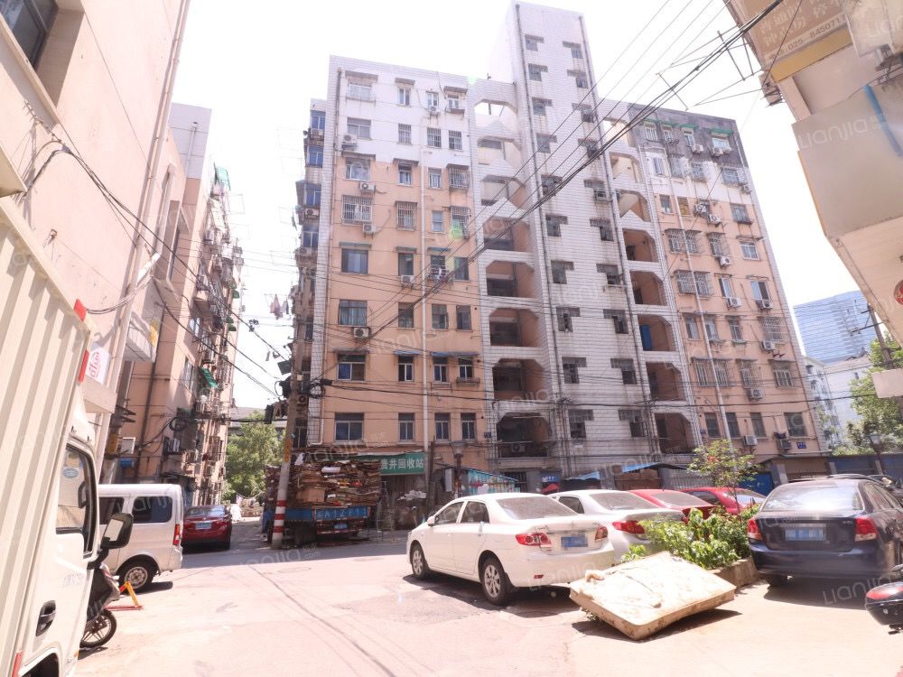 南京千万以上买房的难处,业主吐槽小区