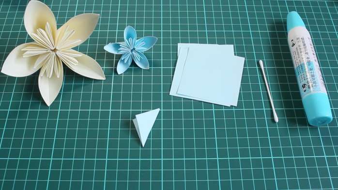 折纸樱花灯笼步骤图解,樱花绣球花折纸教程