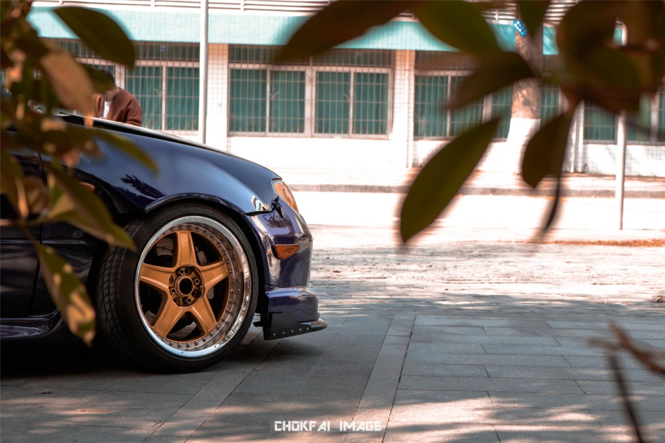 几几年的马自达323最好看,亲手打造超级车