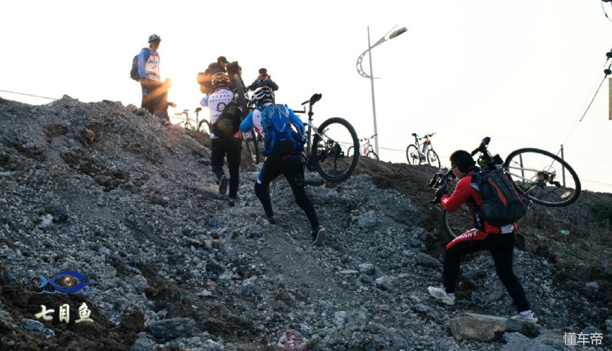 骑行是一种乐趣不在乎目的地,骑行最好的感受就是忘掉一切