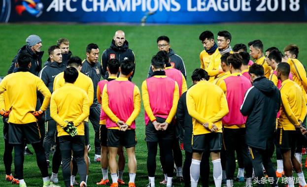 恒大亚冠主场唱歌的是谁,恒大客战国安现场球迷唱歌