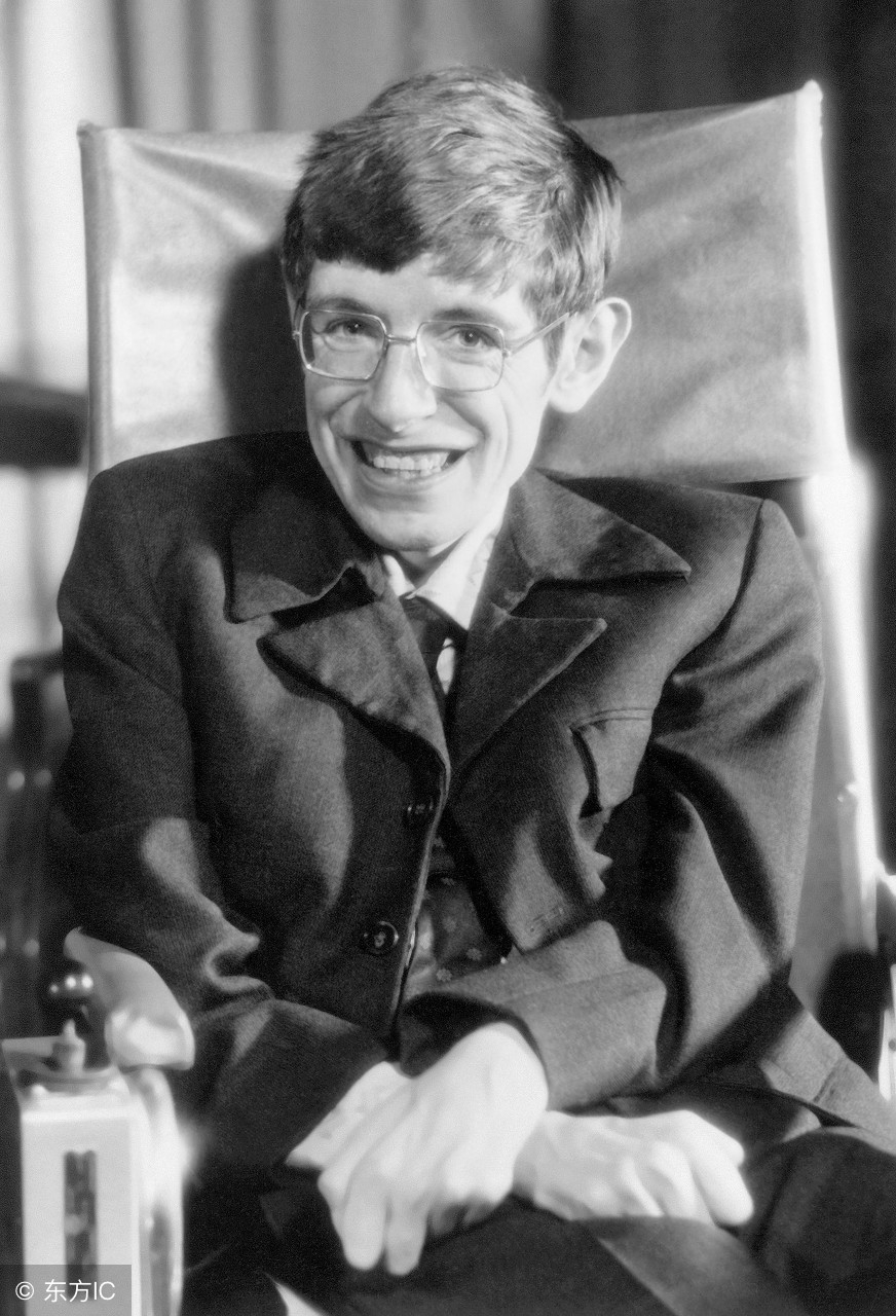 如何评价霍金对人类的贡献,缅怀霍金先生的视频