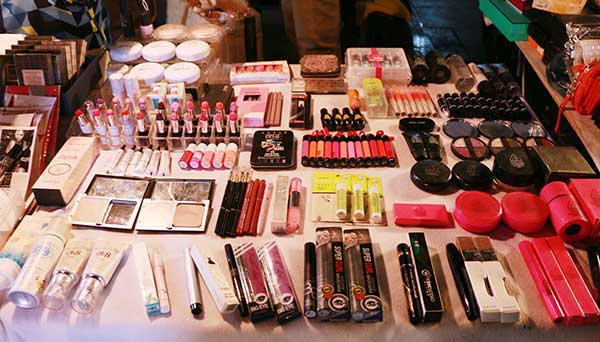 来，舔着脸再说一遍你卖的是正品！