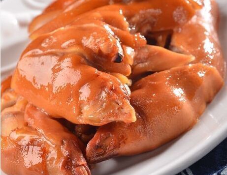 卤菜上色用糖色好还是红曲米粉好,红曲米粉加糖色上色方法