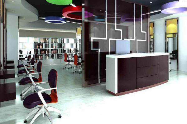 梦到自己剪了一个新刘海还不满意,解梦梦到剃头发