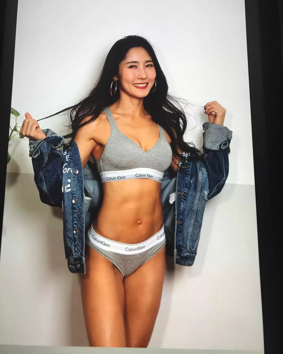 马甲线完美身材露腰杀,提臀丰臀马甲线