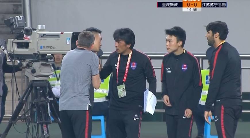 中超裁判5分钟2次拒判点球,中超裁判判罚点球高燃混剪