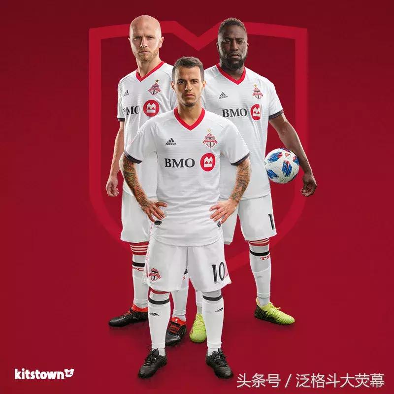 同样是赞助商打包各队球衣，中超和这联赛的差距怎么这么大？