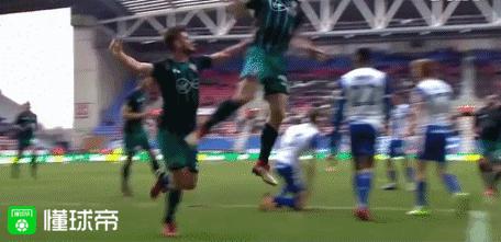 英超锋霸进22球,英超单刀被扑gif