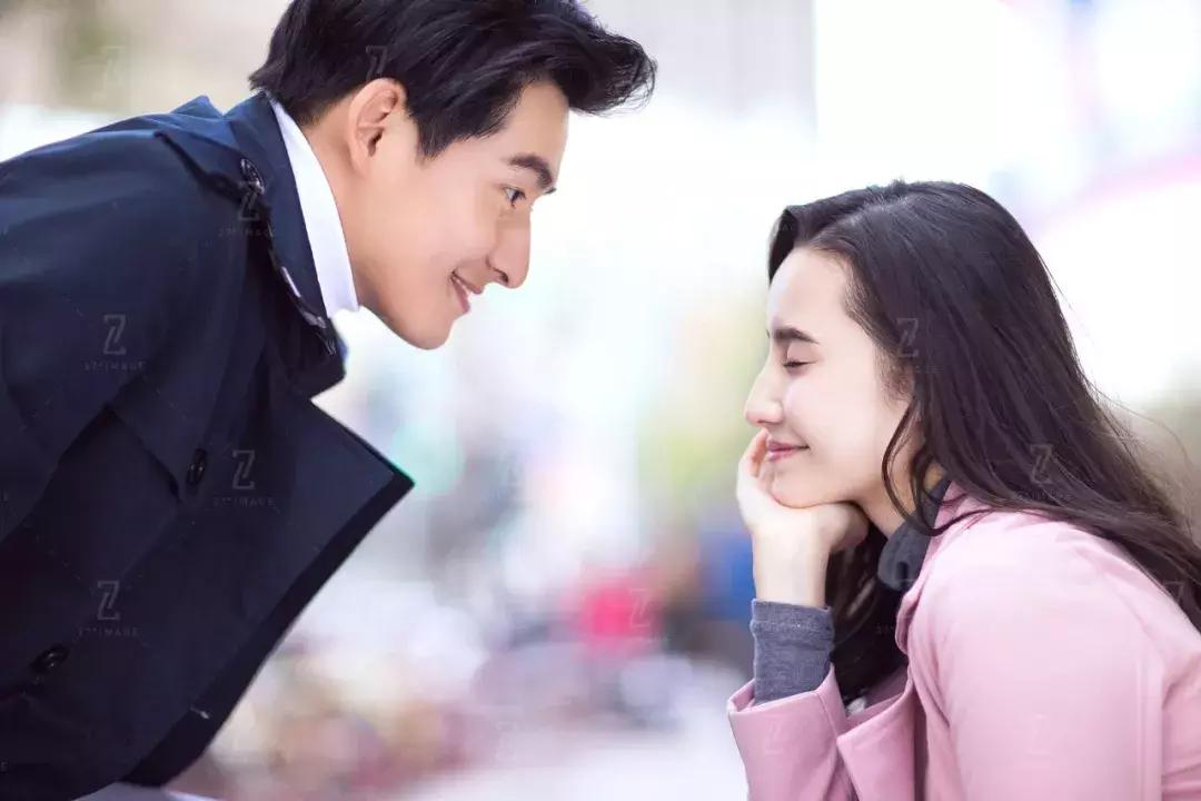 不知道拍照选什么风格的婚纱照,最新婚纱照拍摄风格街拍