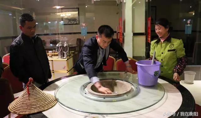 曾经漂洋过海的衡阳雁,如今让石头锅子走进千万家