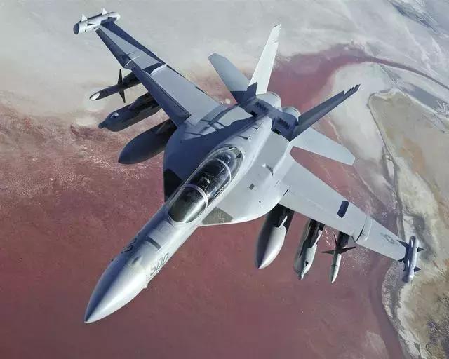 歼16的隐身比歼20如何,中国空军歼20隐身