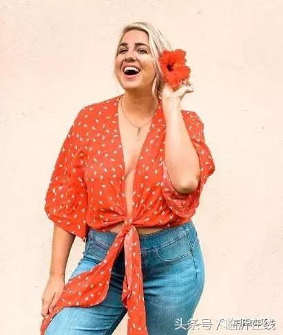 “你这么胖，配不上你的老公！”妹子给出温柔回击