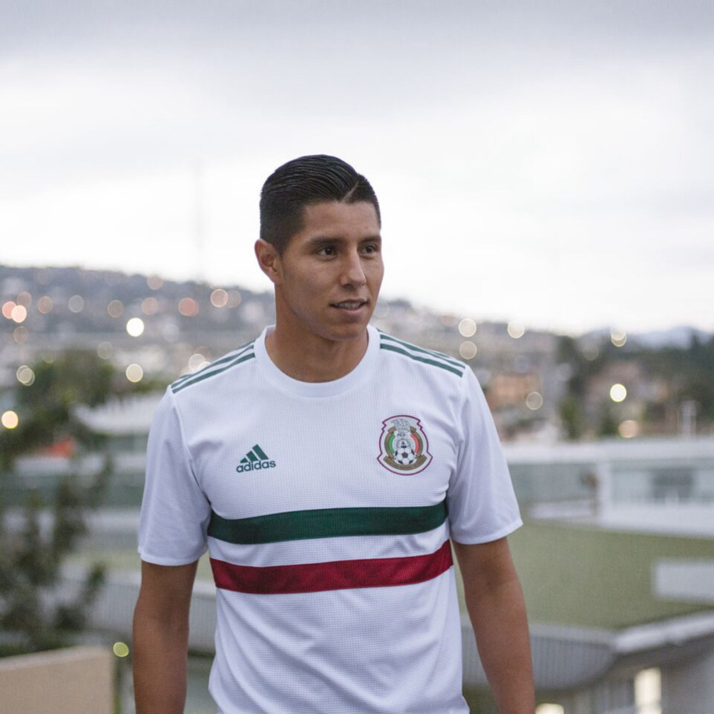 复古范儿+潮流范儿！这样的阿迪达斯世界杯球衣你还不满意？