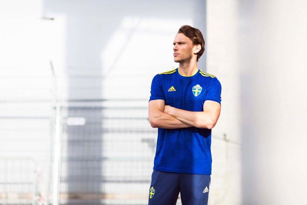 意大利球衣阿迪达斯客场,全北现代阿迪达斯客场球衣