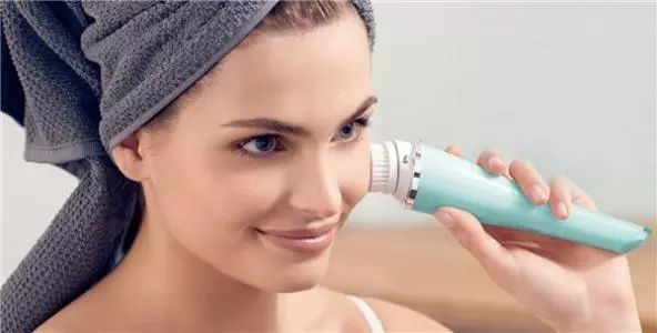 用了洁面仪还需要去角质吗,洁面仪真的能洗干净脸吗