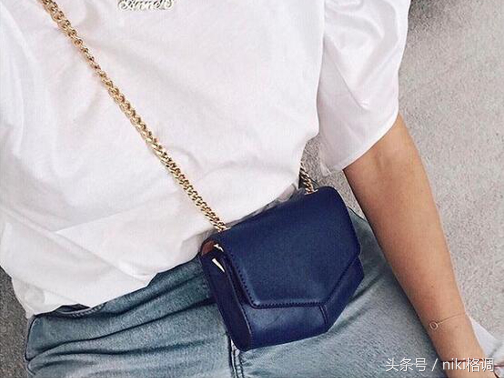 Sandro“Lou”系列,拒绝撞包尴尬,极简性冷淡风走起!