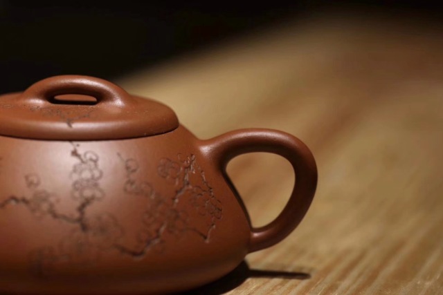 只用了一次的紫砂壶可以换茶叶吗,用紫砂壶喝茶需要茶滤吗