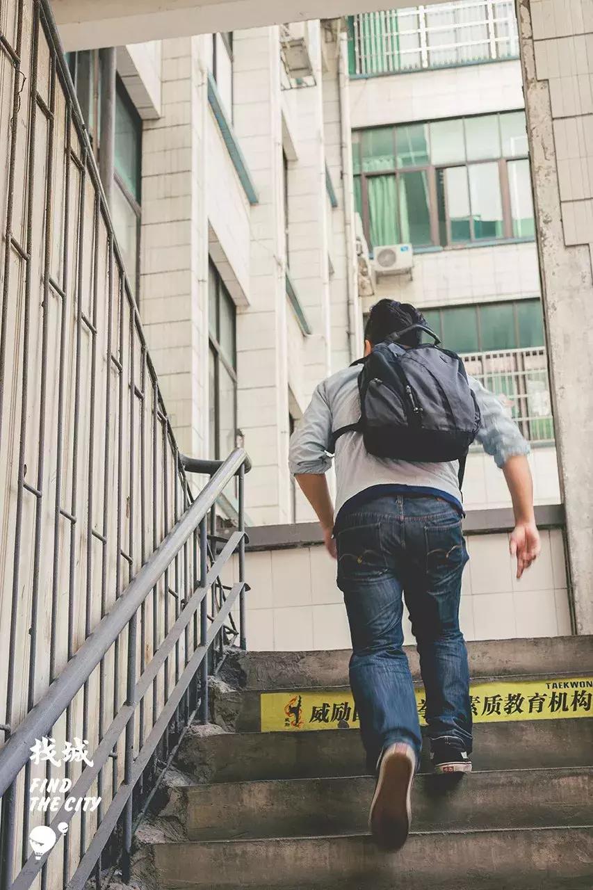 课堂之外，曾经的“坏孩子”们究竟跑哪去了？