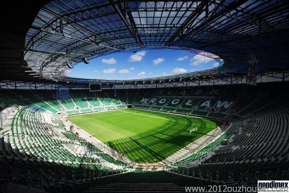 标准足球场造价多少钱每平方,室内五人制足球场造价预算