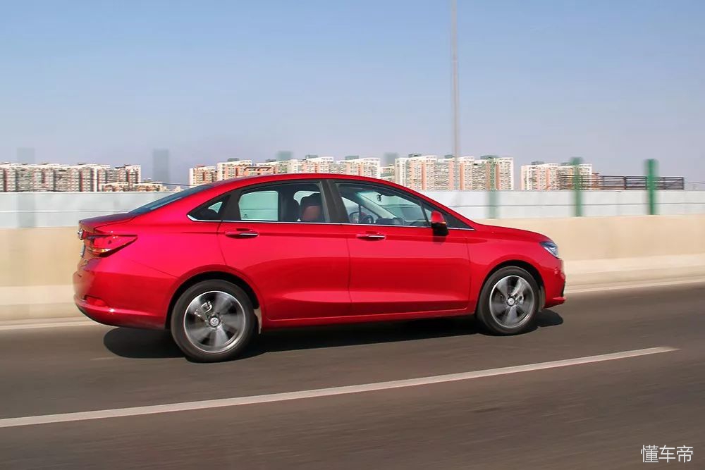 2018款北汽绅宝d50整车功能介绍,德国奔驰造车