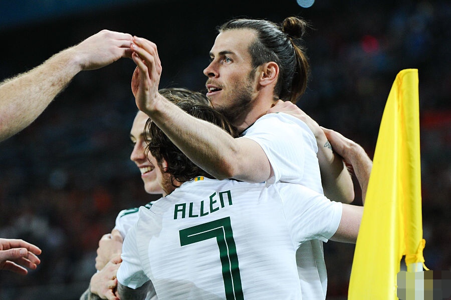 大圣贝尔与球迷比赛,大圣贝尔大闹梅阿查