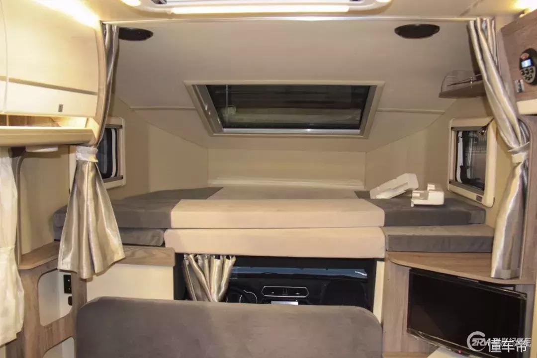 32万买房车,42万块钱买了一辆房车自驾游