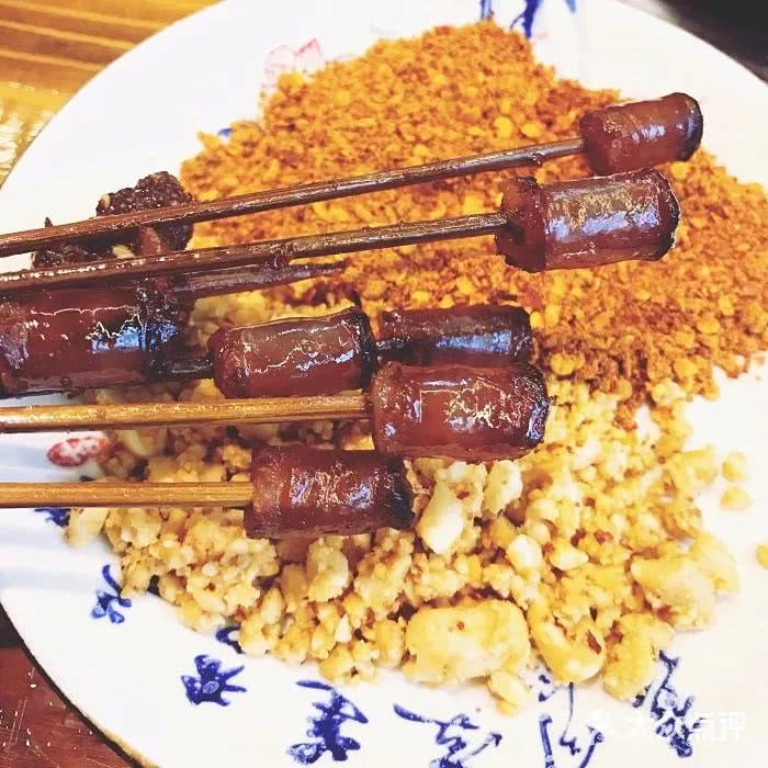 藏在成都的二十家苍蝇馆子,又破又小的火锅店