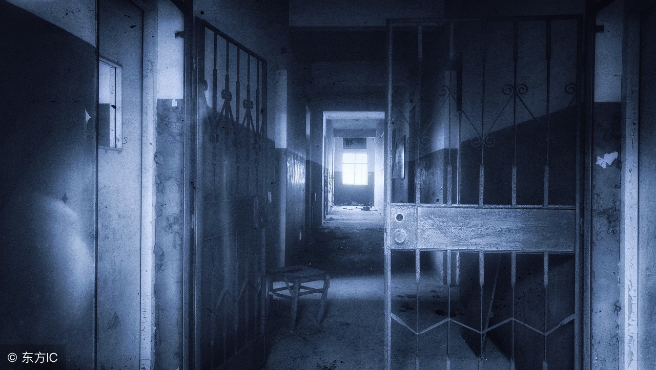 长篇故事《楼上的高跟鞋》胆小勿入！