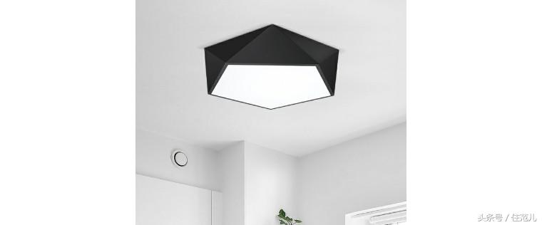 什么款式的吸顶灯好看又亮耐用,吸顶灯哪种灯好看又亮耐用