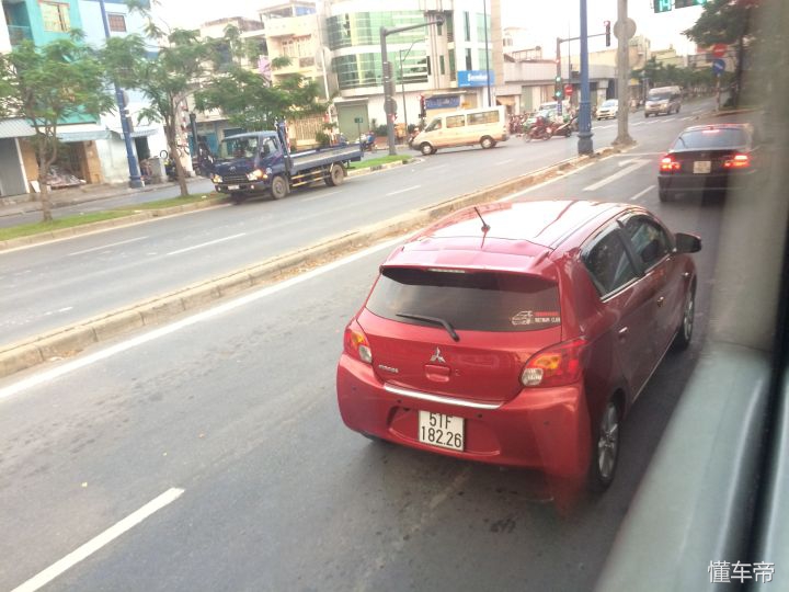 越南人开中国车,越南人开什么摩托车