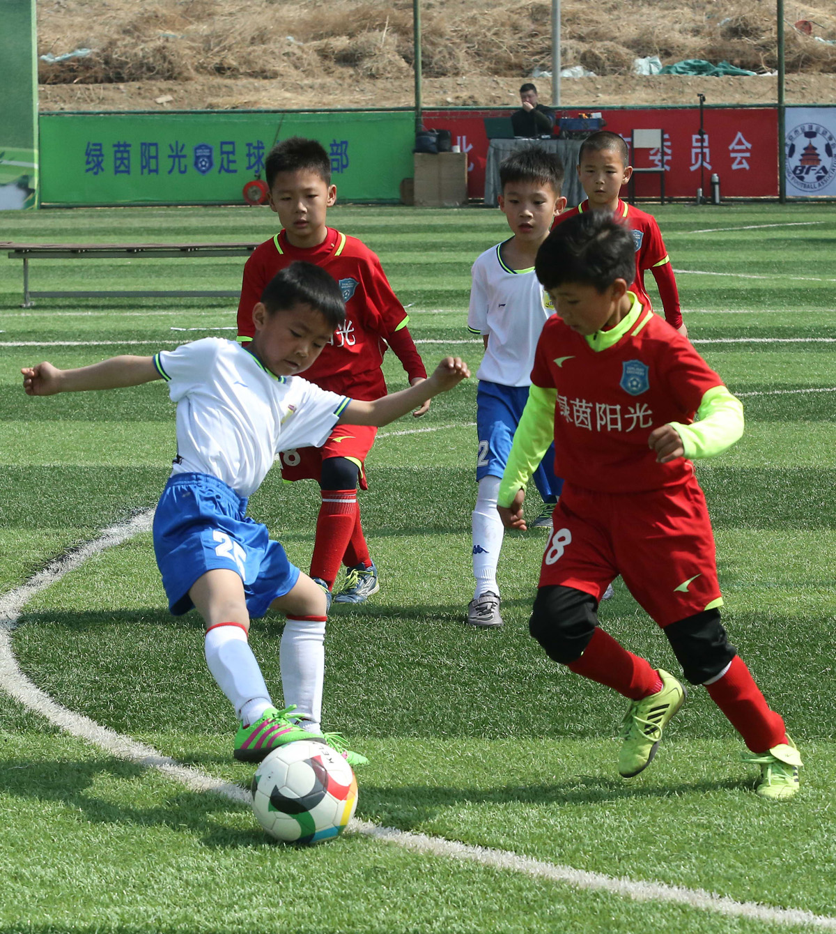 中国城市少儿足球联赛广州站揭幕,第五届中国城市少儿足球联赛开赛