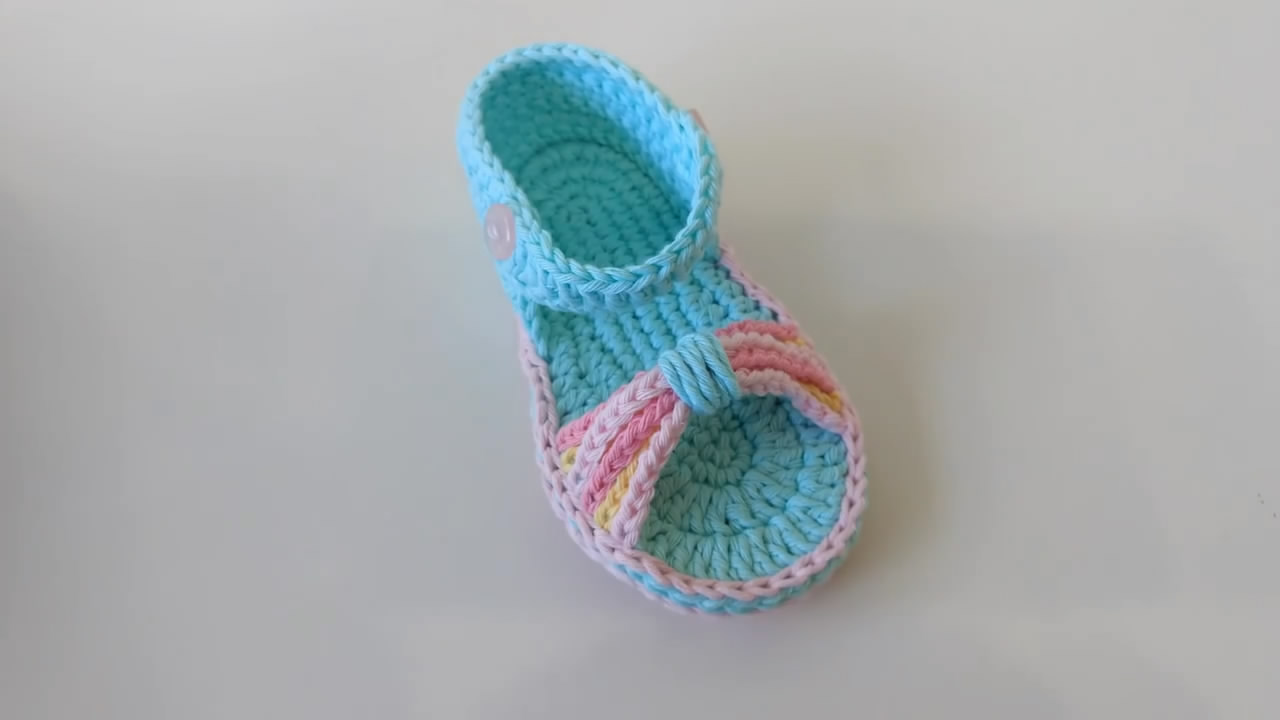 最新钩织婴儿鞋全教程,钩编织婴儿鞋教程全过程