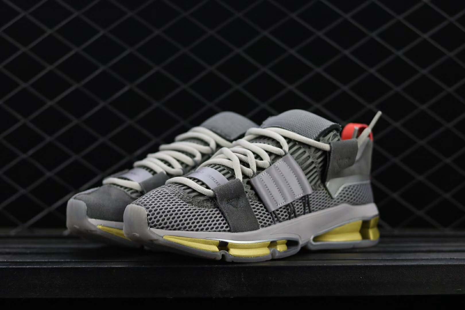 阿迪达斯ultraboostpb运动跑鞋介绍 (adidas阿迪达斯ultraboost 新款跑鞋)