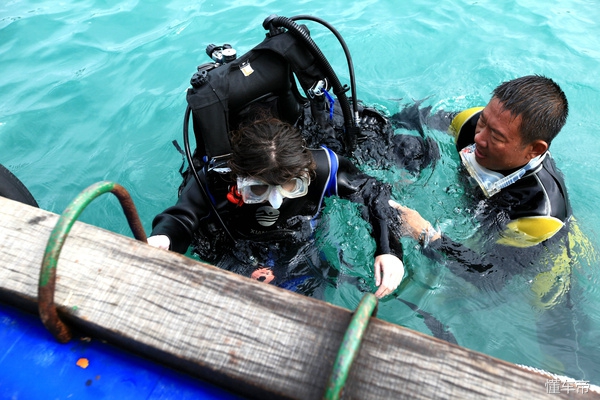 三亚东岛豪华游艇一日游,三亚东岛海鲜