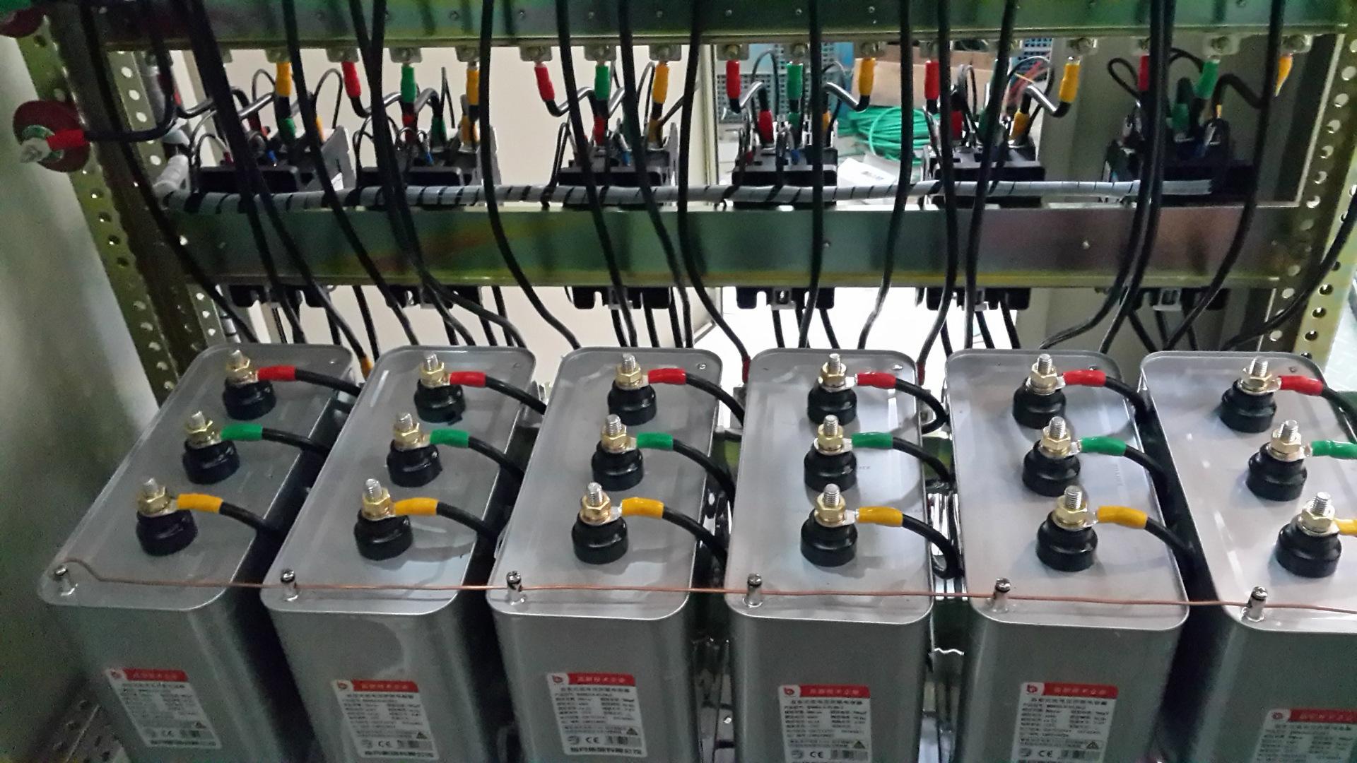 低压电容补偿柜如何补偿电压,为什么电容补偿柜一直在补偿