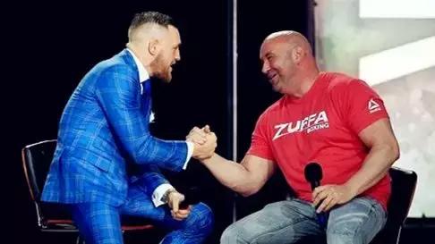 拳王梅威瑟被群殴,战神5暴打奥丁