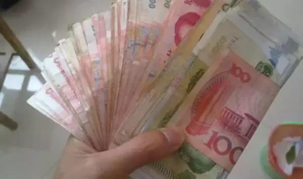 嫁人就嫁给做装修的人,嫁人就嫁汽修工