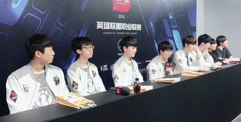 LPL泽元：IG的宁王都可以和小花生媲美了，送其外号：大花生！