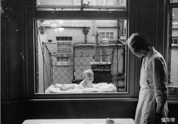 以前人们用的东西和现在用的东西,在生活中一些稀奇又古怪的小玩意