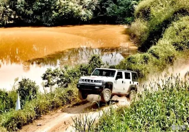 福克斯底盘护板,轩逸底盘防护板装还是不装