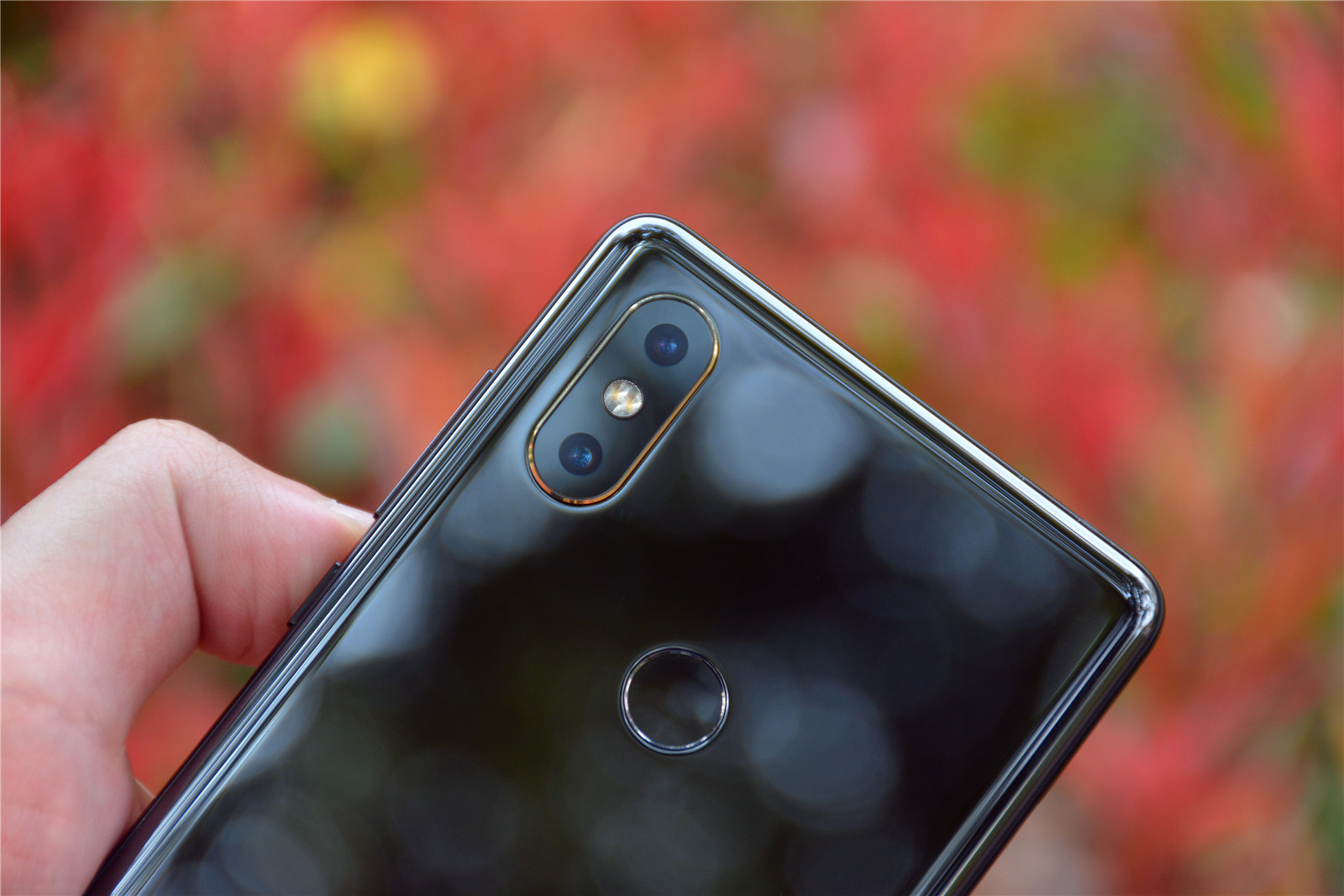 原来拍照才是它最大的亮点，小米MIX2正式发布拍照媲美三星S9