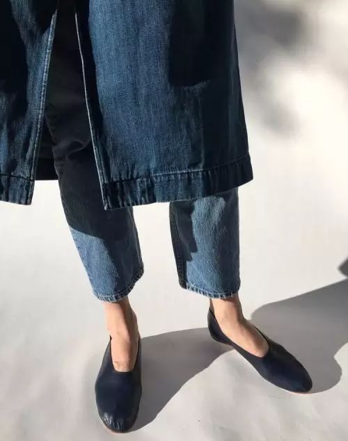 奶奶鞋为什么火的一塌糊涂,最近很火的奶奶鞋