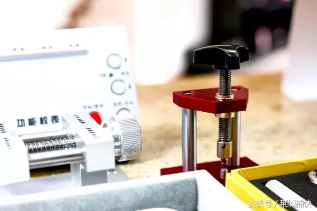 你凭什么认为假包就能换来真感情？荆州姑娘哪是那么好骗的