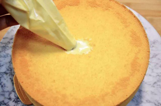 网红爆浆海盐芝士蛋糕做法,网红爆浆海盐芝士蛋糕怎么做