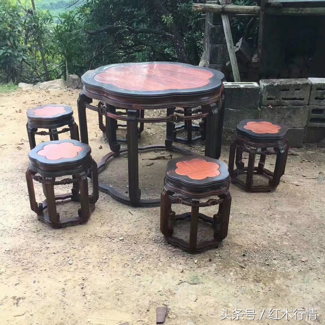 最流行的红木餐桌,哪种红木餐桌最实用好看